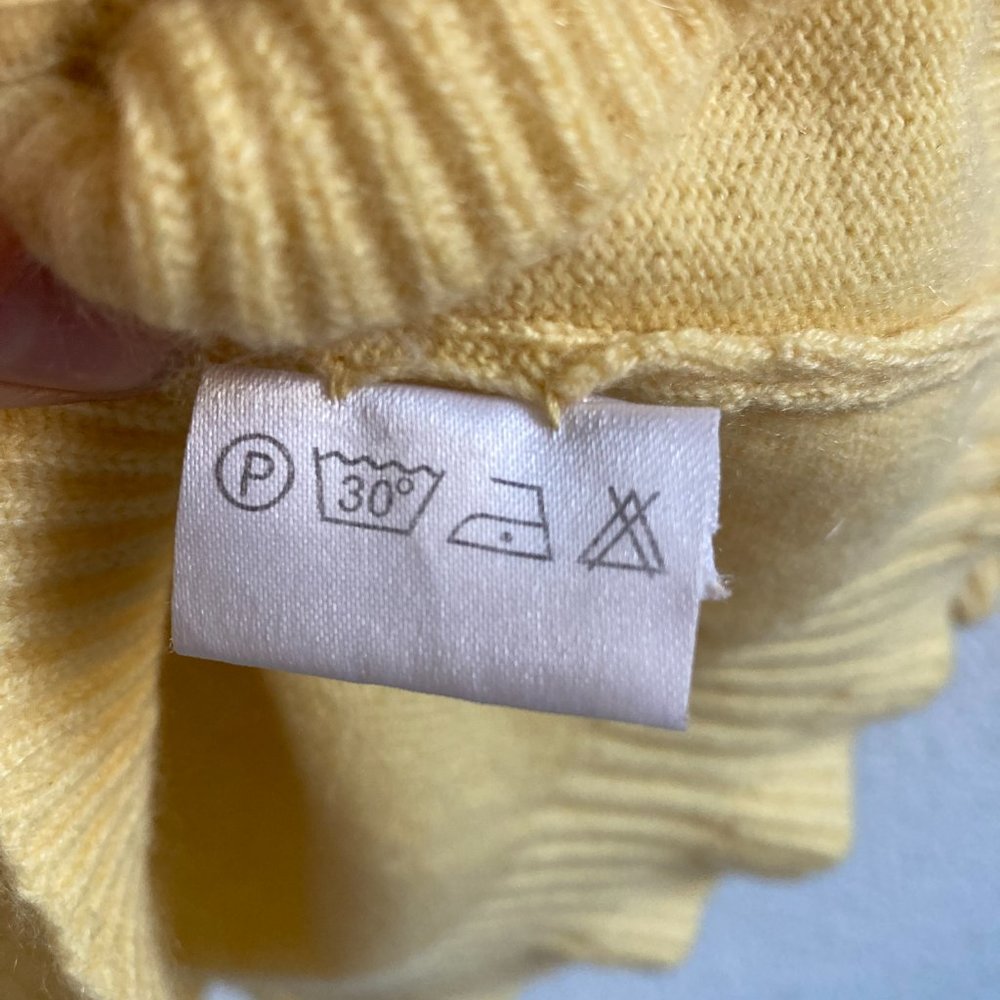 Pure Cashmere Sweater Sunshine Yellow, Ruffled, Scoop Neck - Picture 8 of 10